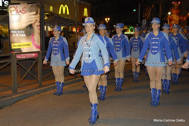 parade-lumineuse-014.JPG - Majorettes de Zagreb. ZAGREBACKE MAZORETKINJE